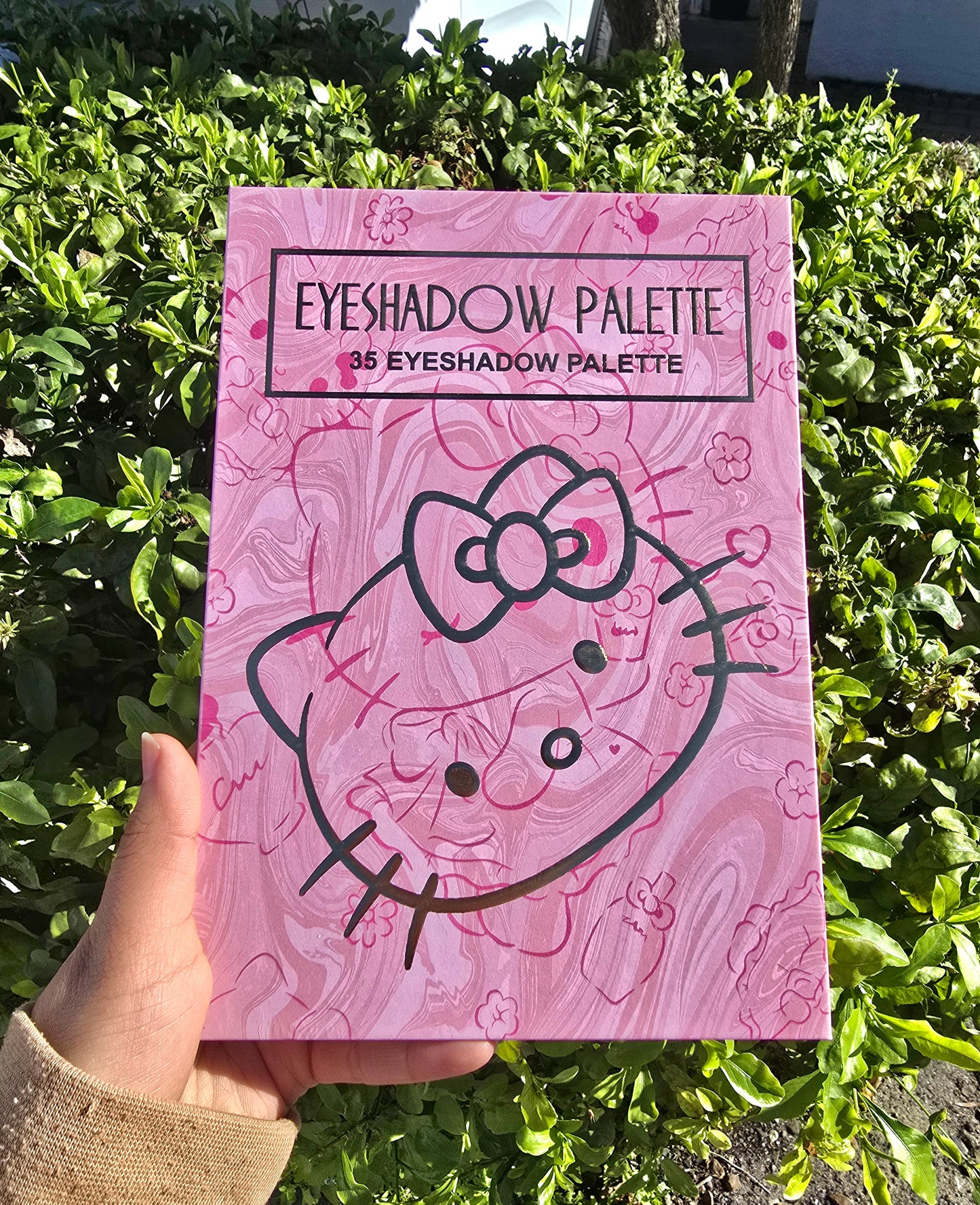 Hello Kitty 35-Color Eyeshadow Palette