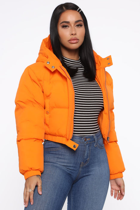 Cropped Puffer Jacket with Hood – Winter Street Style