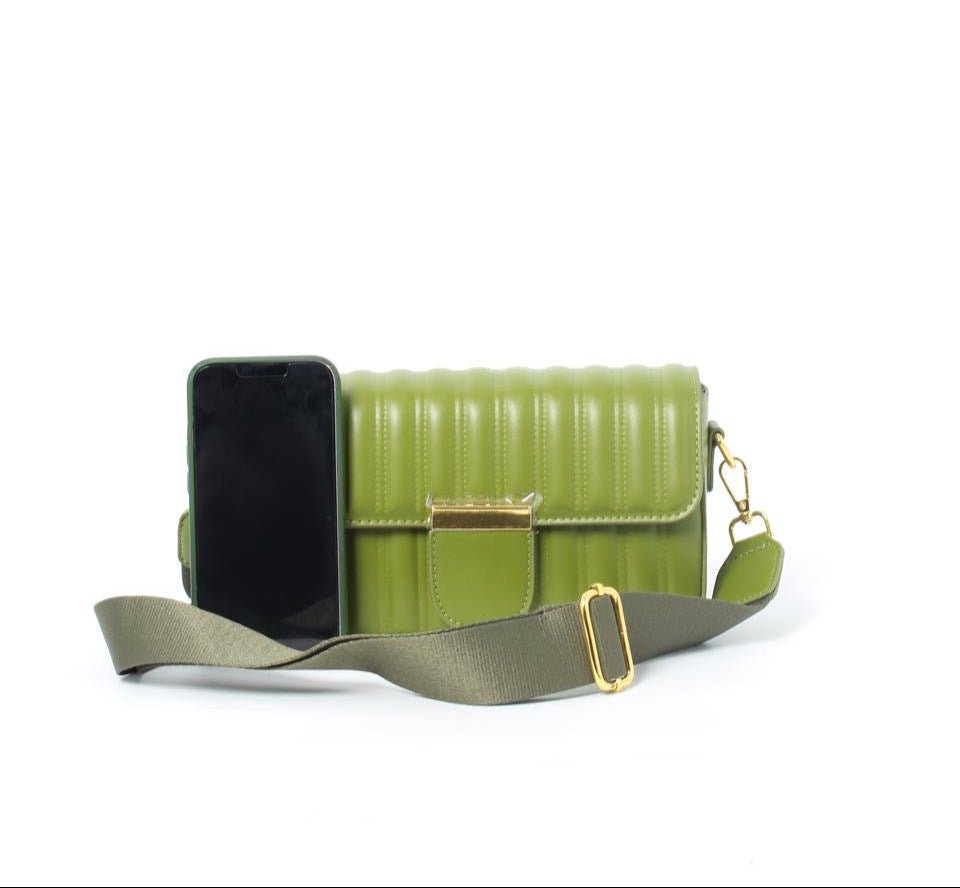 Quilted PU Leather Shoulder Bag – Elegant & Compact 60024