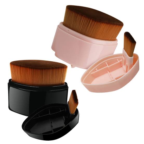 Retractable Travel Makeup Brush – Compact Powder & Blush Applicator