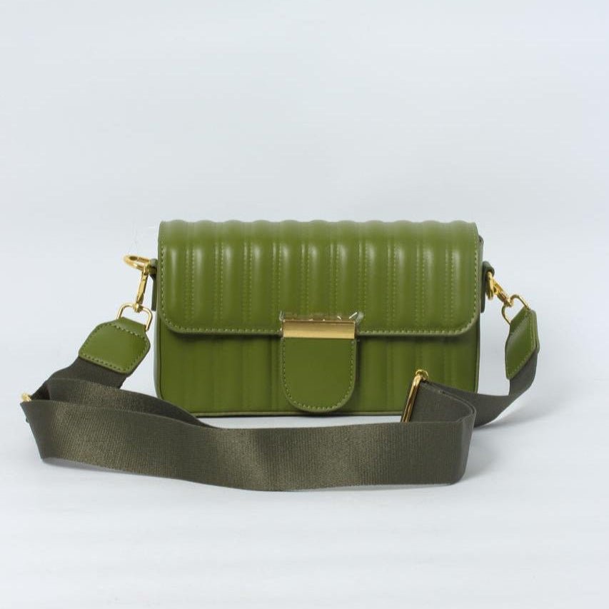 Quilted PU Leather Shoulder Bag – Elegant & Compact 60024