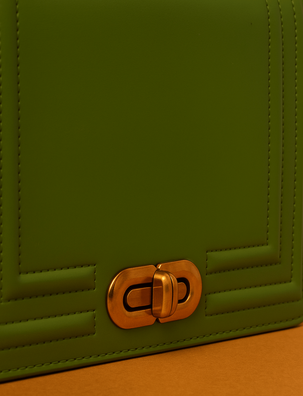 60023 Box-Style Structured Handbag – Sleek, Modern & Multi-Way Wear