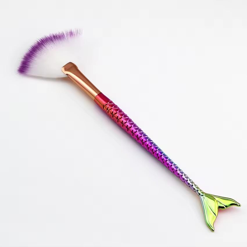 Mermaid Handle Fan Brush – 1pc (Random Colour)