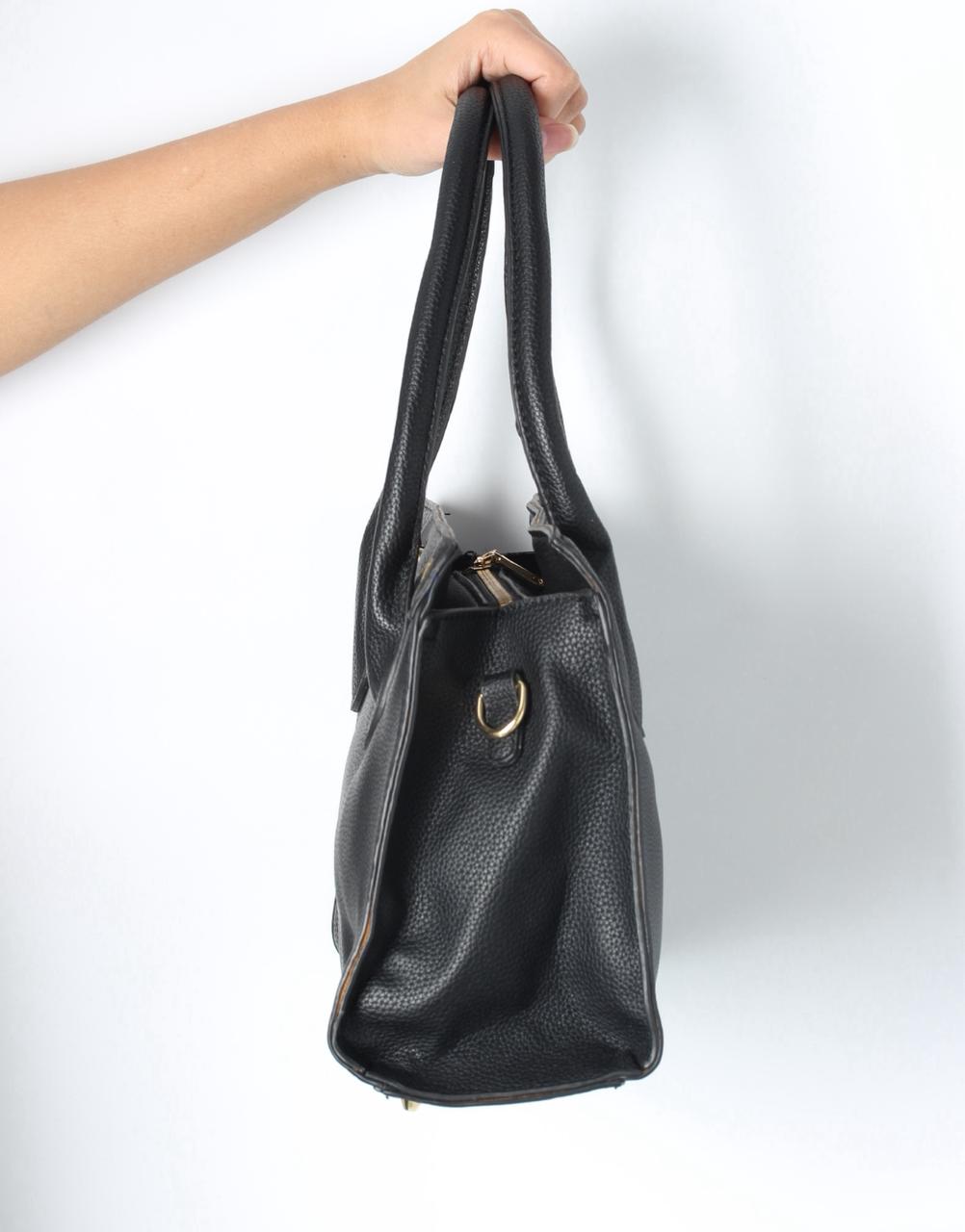 Elegant Structured Tote Bag – Classic & Versatile 8X059