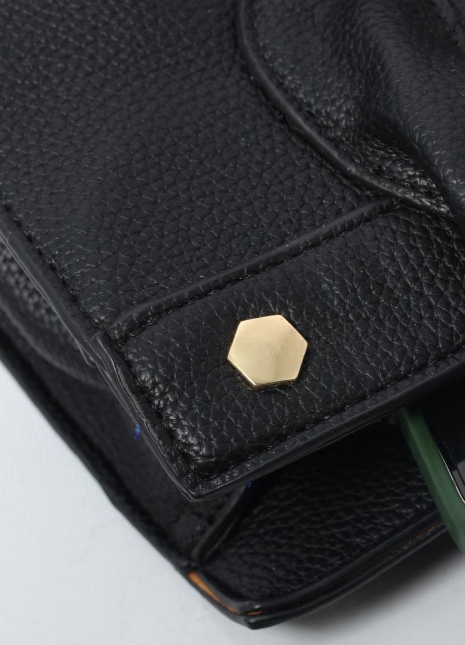 Elegant Structured Tote Bag – Classic & Versatile 8X059