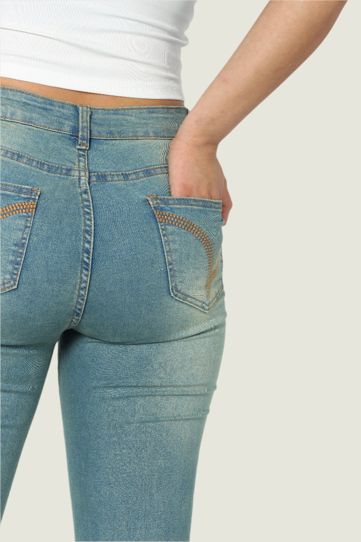 High-Waist Skinny Jeans – Ultimate Flattering Fit & All-Day Comfort