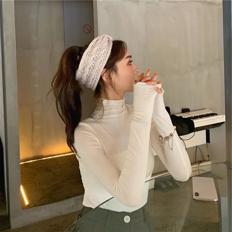 Velvet Like Turtle neck Frill Top XD21