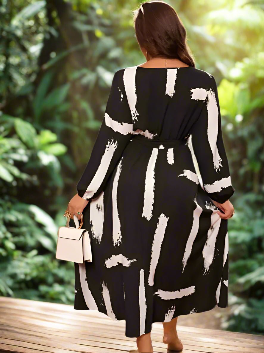 Black & White Abstract Print Belted Maxi Dress  Long Sleeve