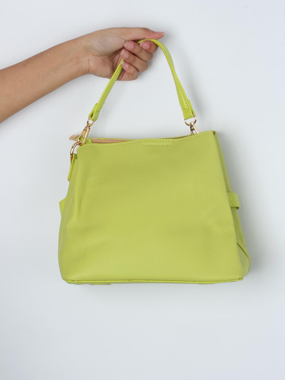 Chic Structured Handbag - Sleek, Stylish & Versatile 443