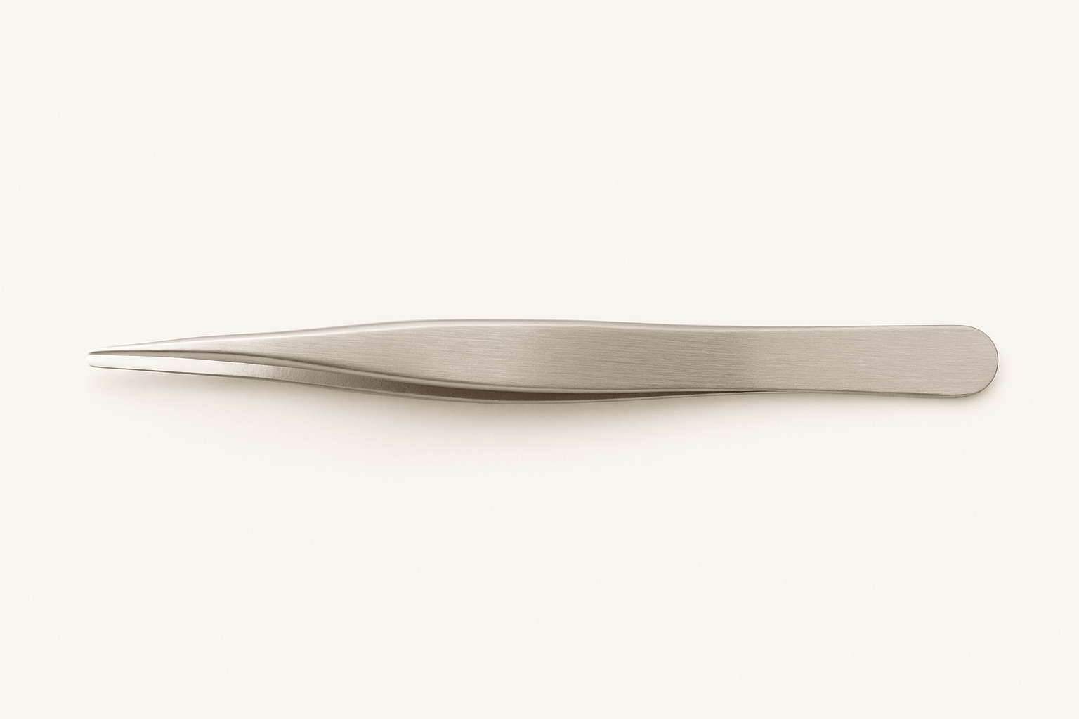 Precision Angled Tweezer – Stainless Steel Tip for Brows & Lash Application