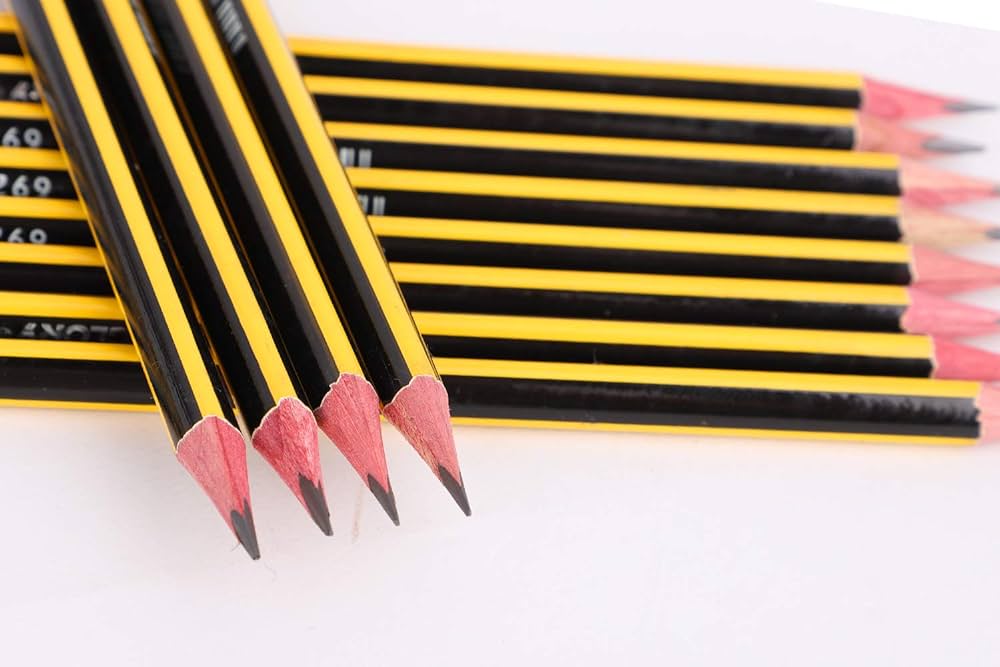 12pcs Wood-Cased Pre-Sharpened HB Pencil Set XD21