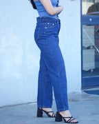 High-Waisted Straight-Leg Jeans – Dark Wash