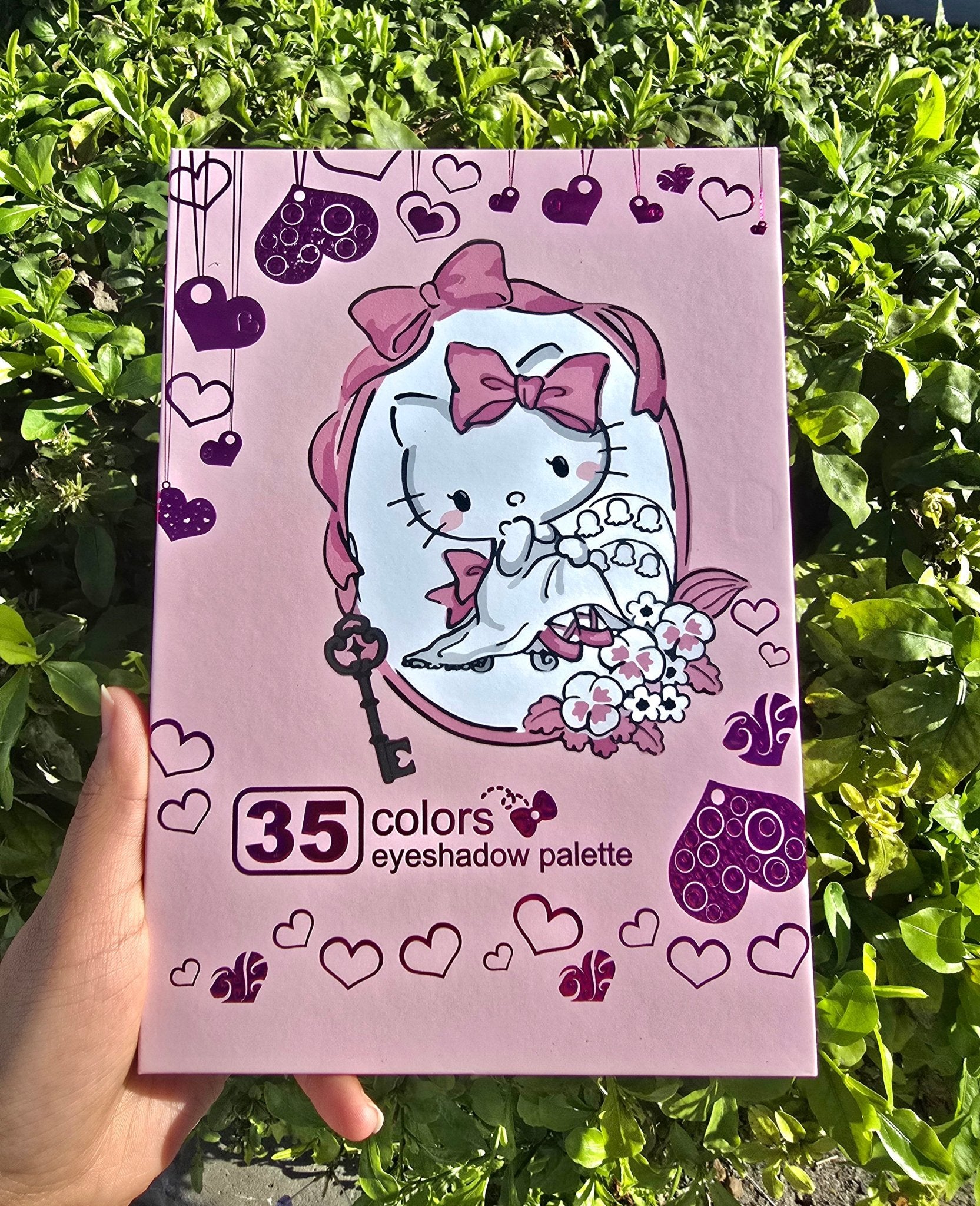 Hello Kitty 35-Color Pink Eyeshadow Palette