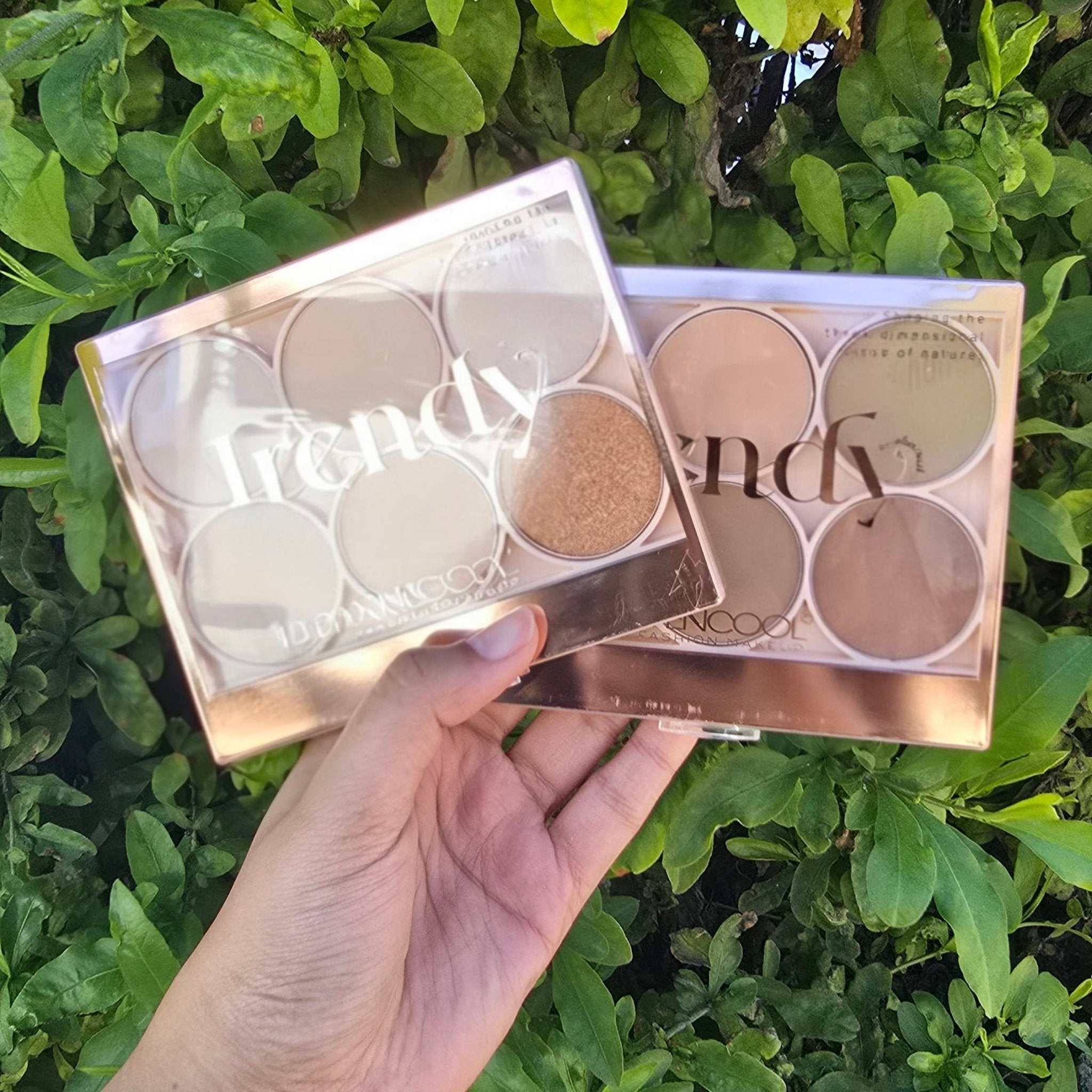 Trendy Eyeshadow & Highlighter Palette – Glow & Glam in One
