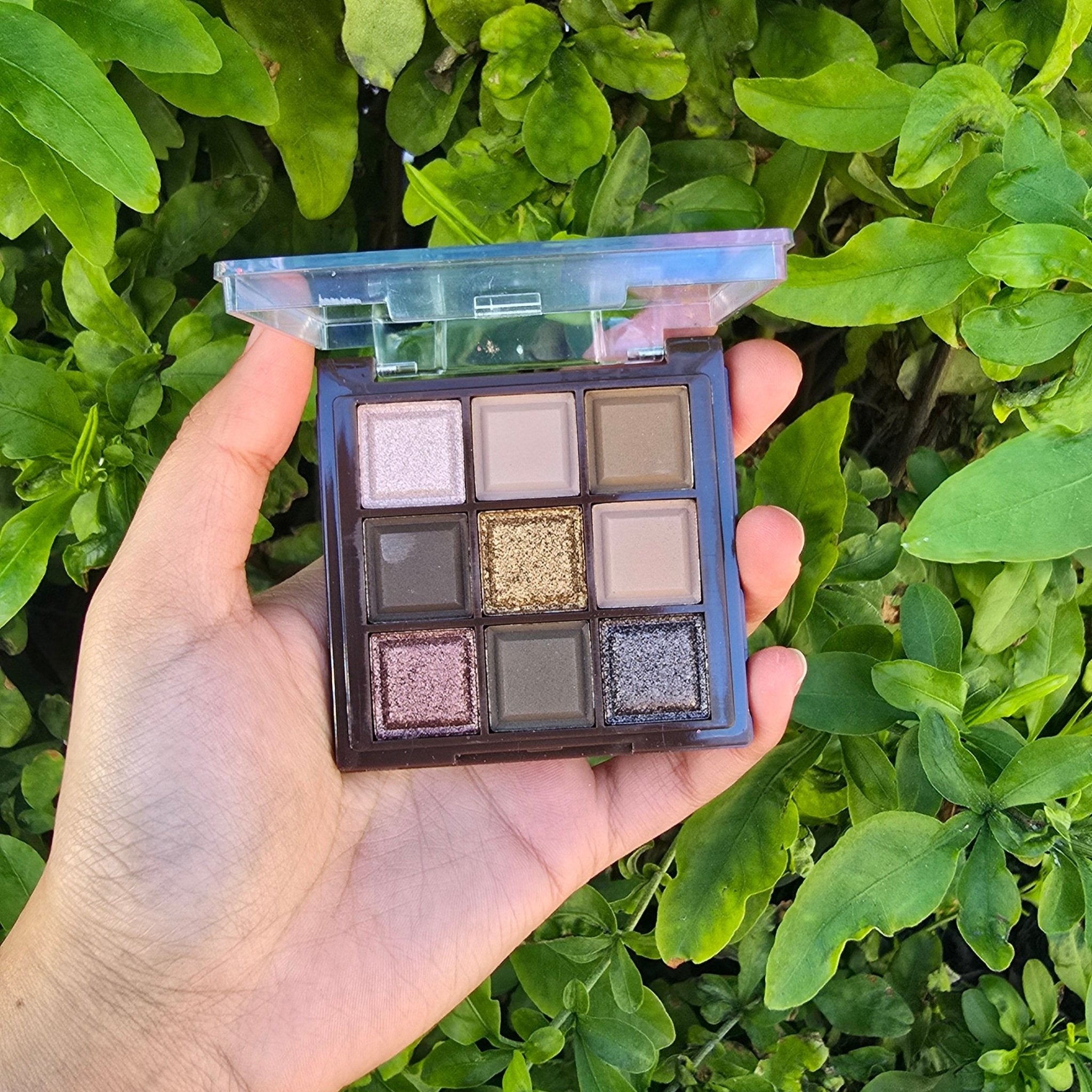 Nude Lady Flora Eyeshadow Palette – Soft & Glam Natural Shades