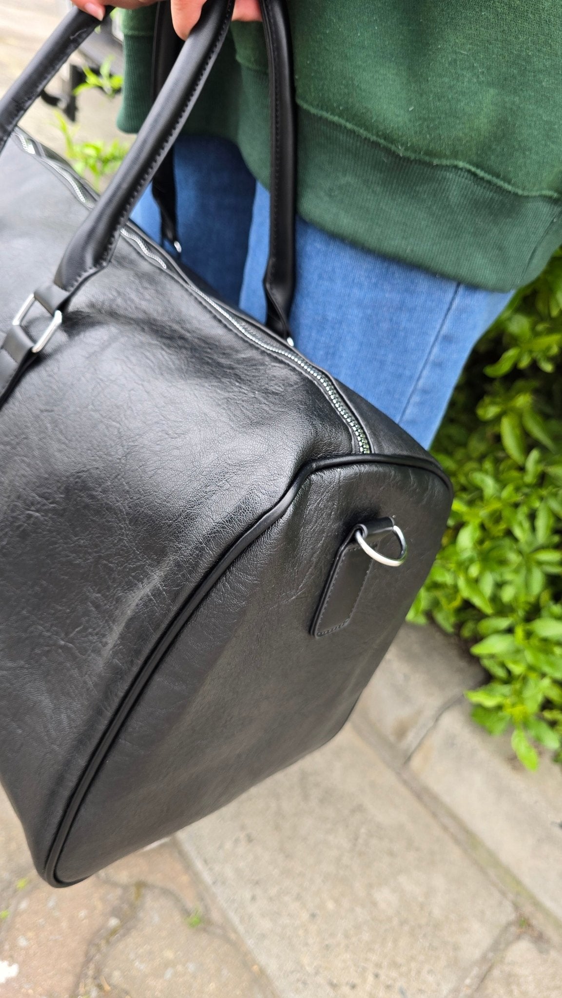 Gym PU Leather Bag – Durable & Stylish Sports Carryall