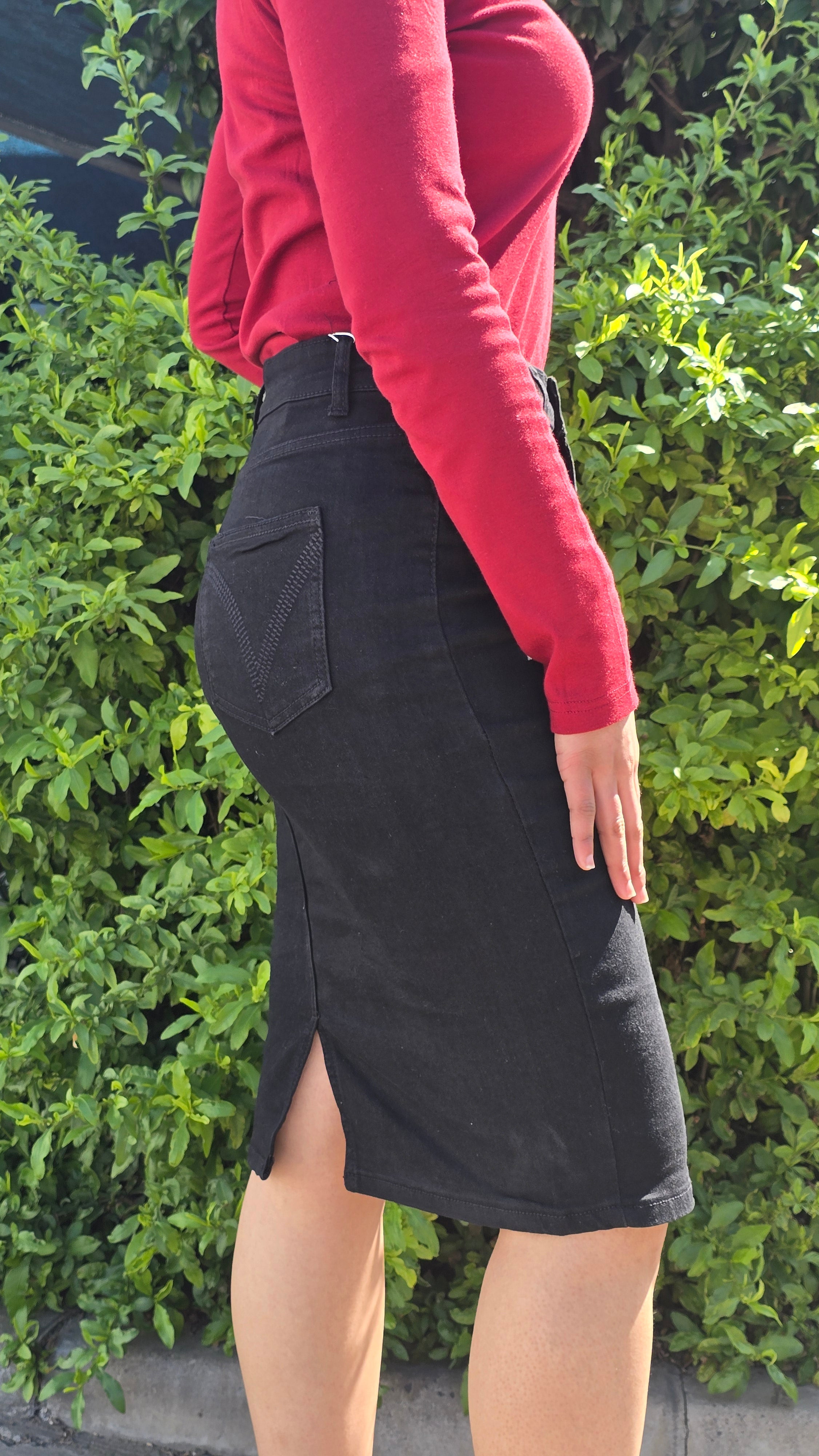 Black High-Waist Denim Skirt – Slim Fit Midi Classic DYQ-216
