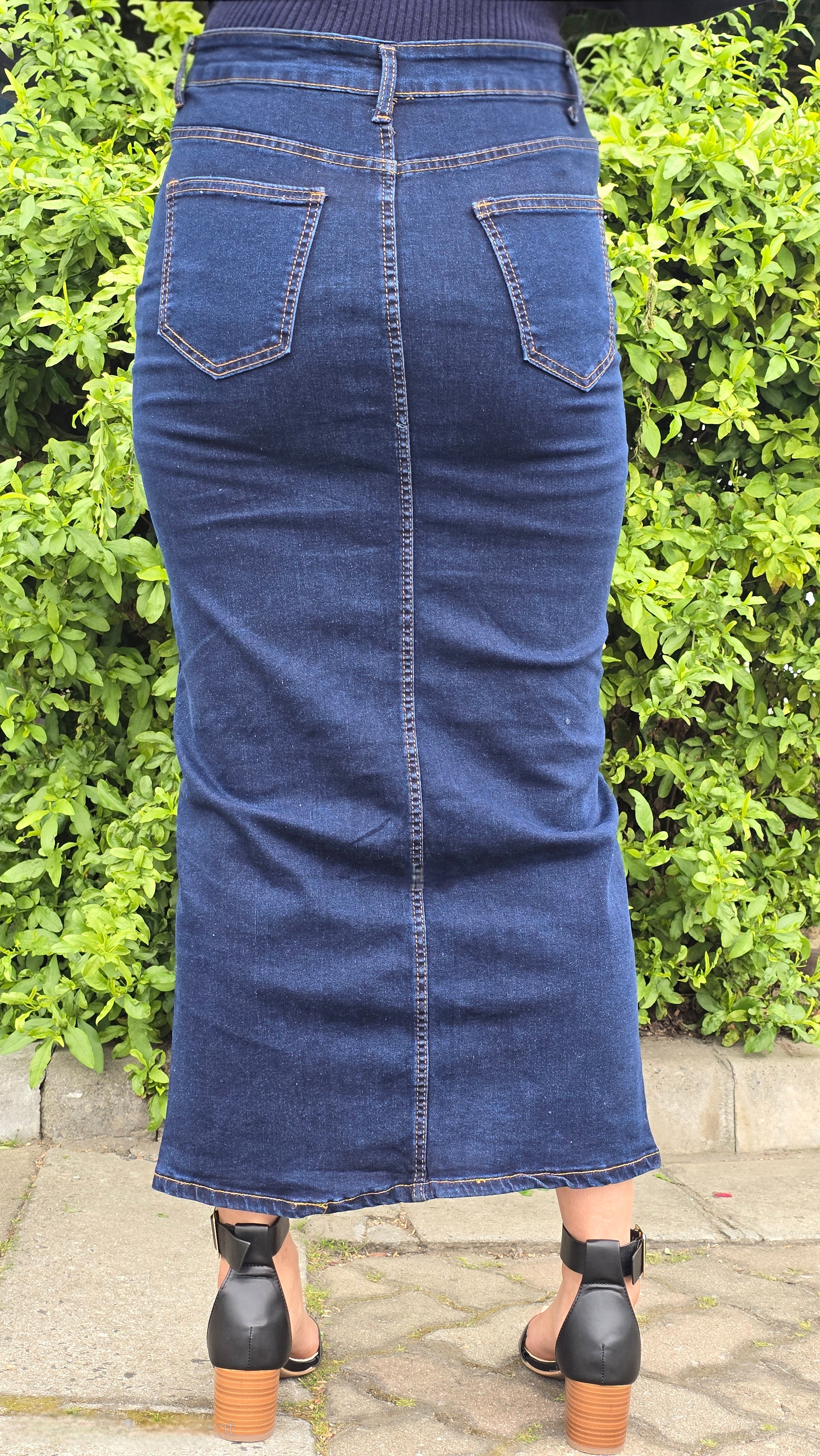 High-Waist Dark Denim Skirt with Front Slit DYQ-282