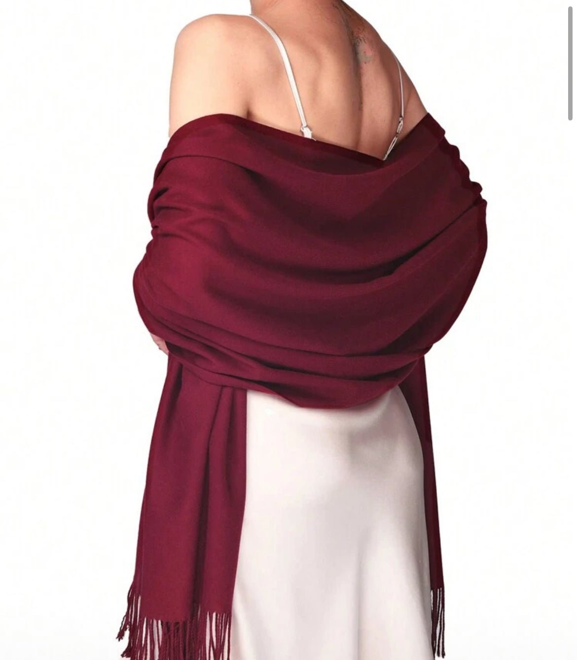 Classic Cashmere Scarf with Fringe – Soft & Elegant