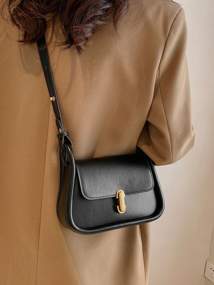 Soft-Curve Flap Shoulder Bag – Lightweight & Elegant Everyday Wear LYL070