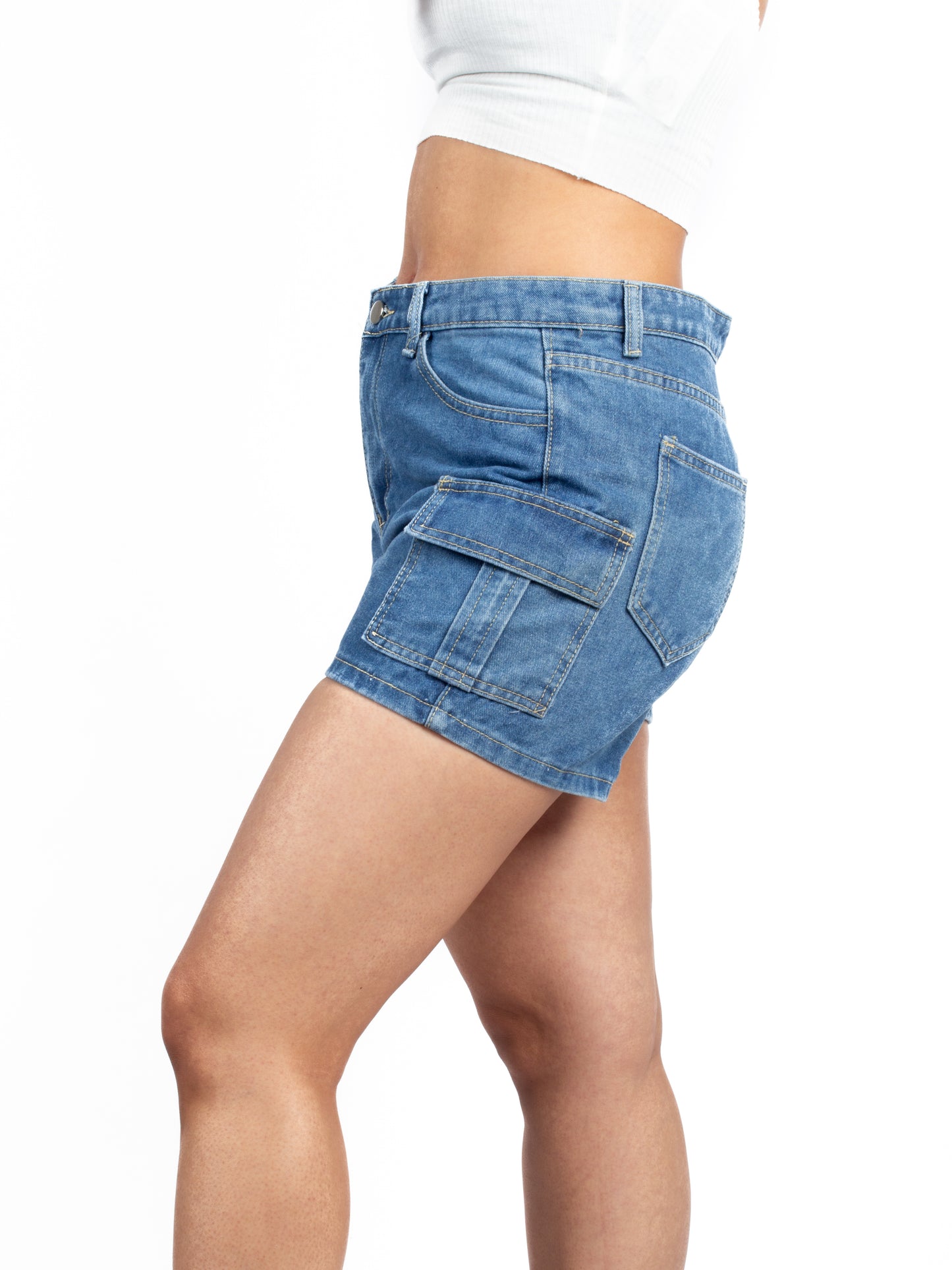 Trendy High-Waisted Denim Shorts with Side Pocket - XD126