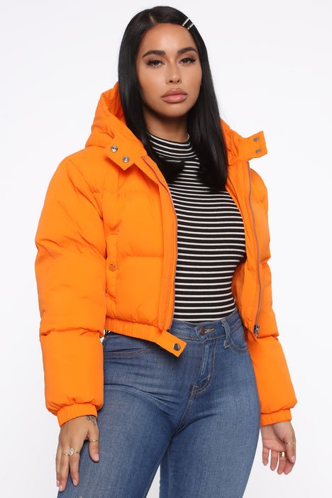 Cropped Puffer Jacket with Hood – Winter Street Style