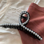 Faux Pearl Hair Grip – Stylish Hair Clip for a Touch of Elegance