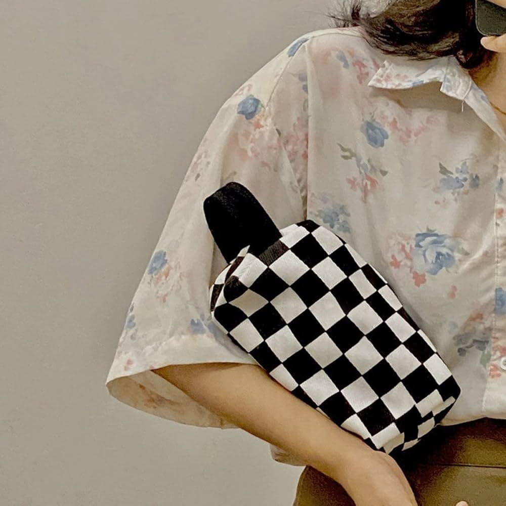 Checkered Rectangular Makeup Travel Bag - Stylish & Spacious Organizer
