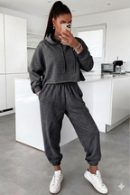 Women’s 2-Piece Fleece Loungewear Set – Cropped Hoodie & High-Waisted Joggers