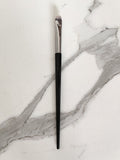 Precision Eye Shadow Brush - Perfect for Detailed Eye Makeup