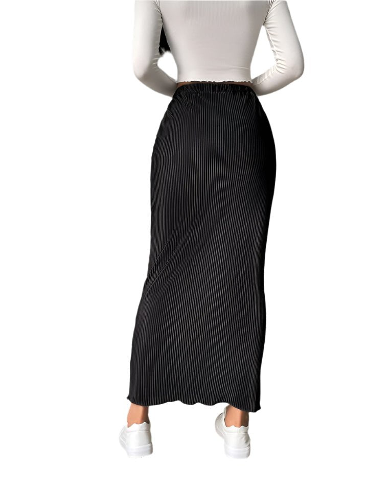 Elegant Pleated Velvet Maxi Skirt – Stylish & Comfortable
