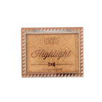 Ushas Golden Hour Highlighter - Illuminate Your Features for a Radiant Glow