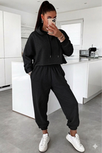 Women’s 2-Piece Fleece Loungewear Set – Cropped Hoodie & High-Waisted Joggers