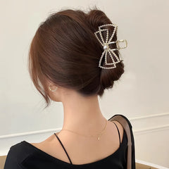 Bow Pearl Gold Hair Grip - Elegant & Stylish Hair Accessory