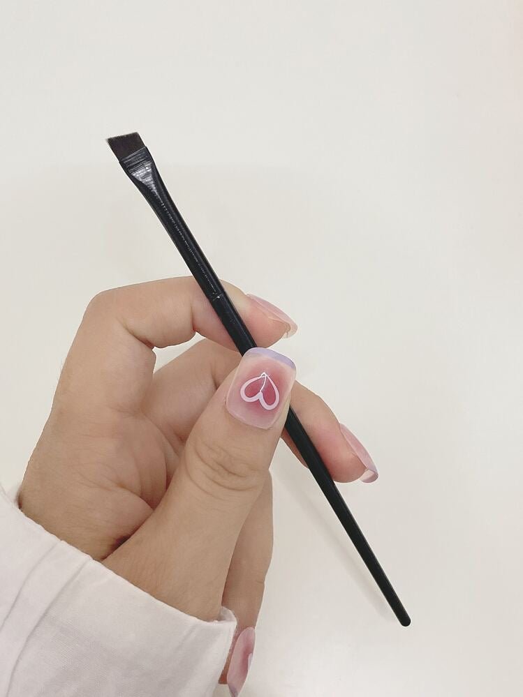 Angled Eyebrow Brush – Perfect Precision for Flawless Brows