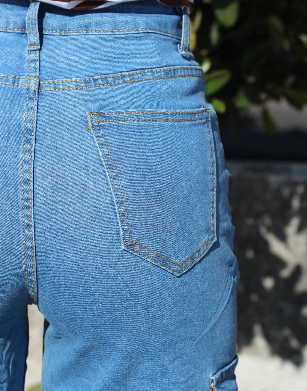 High-Waist Cargo Jeans with Side Pockets – DYQ 359