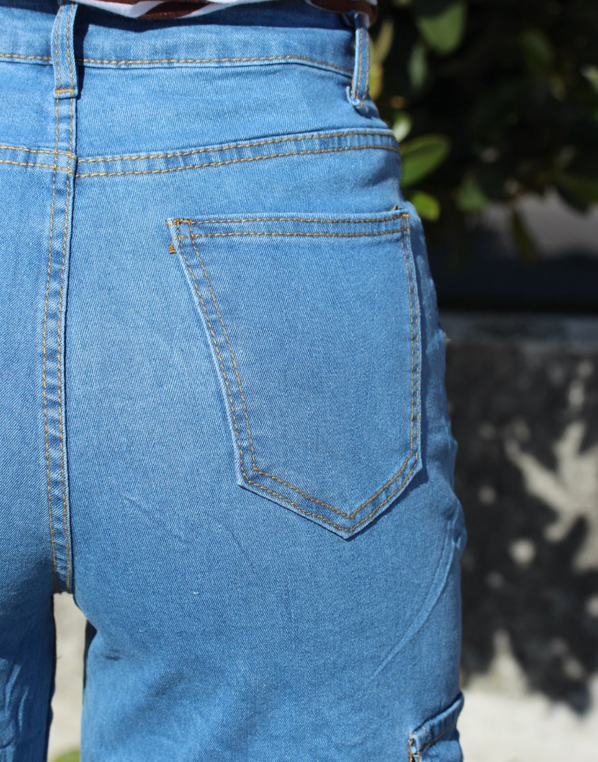 High-Waist Cargo Jeans with Side Pockets – DYQ 359