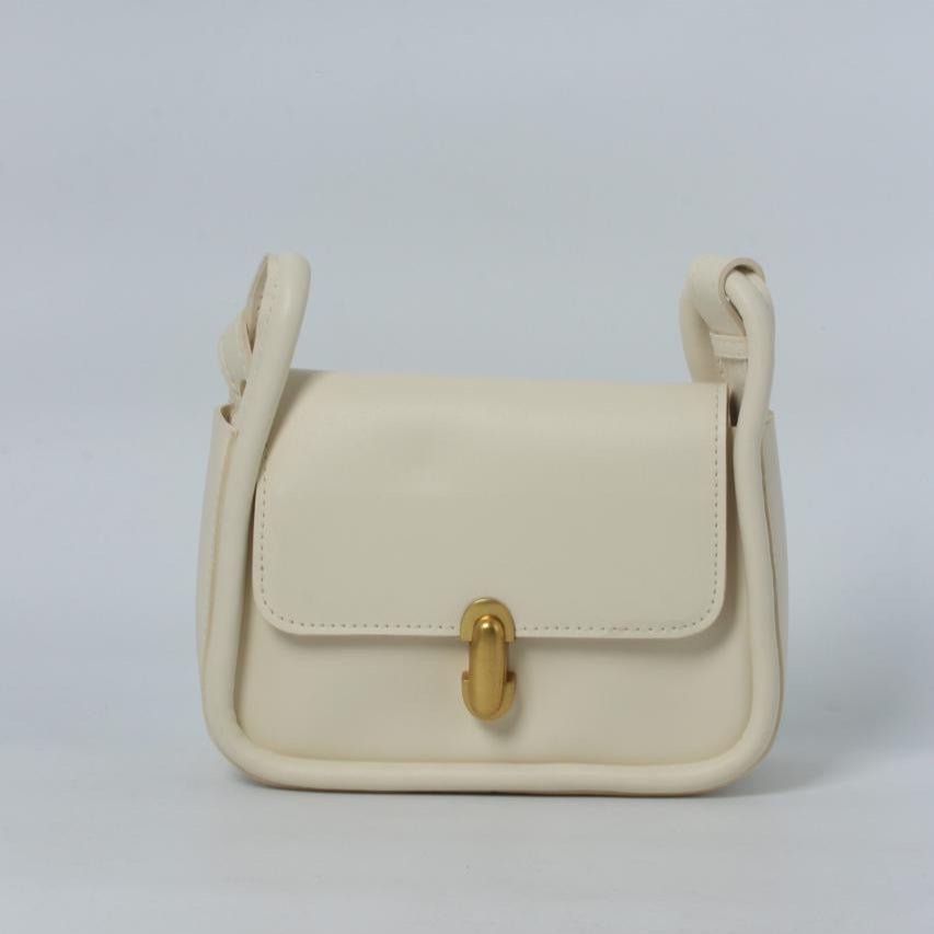 Soft-Curve Flap Shoulder Bag – Lightweight & Elegant Everyday Wear LYL070