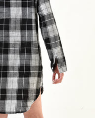 Black and White Plaid Long Shirt XD21