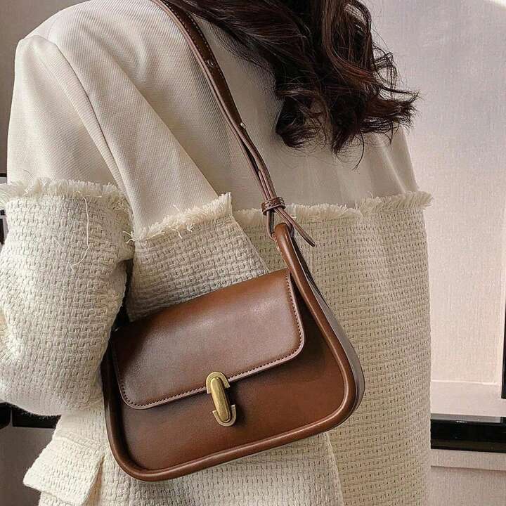 Soft-Curve Flap Shoulder Bag – Lightweight & Elegant Everyday Wear LYL070