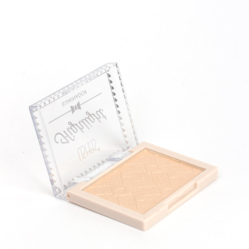 Ushas Golden Hour Highlighter - Illuminate Your Features for a Radiant Glow