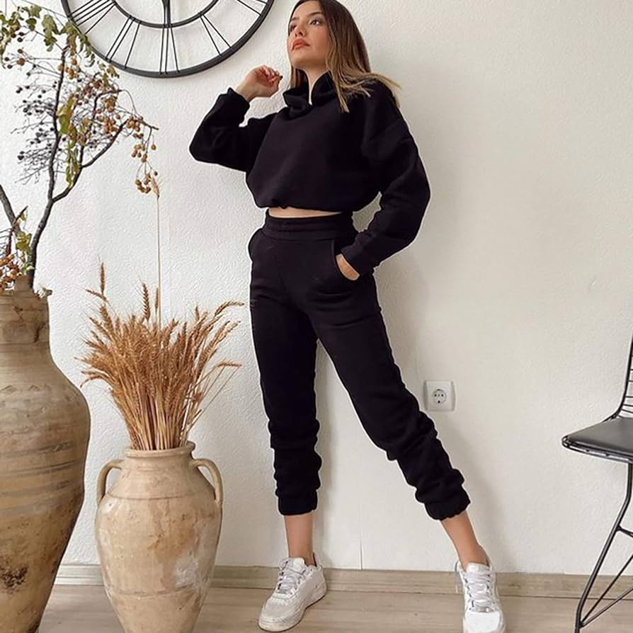 Crop Top Hoodie and Tracksuit Pants Set XD21