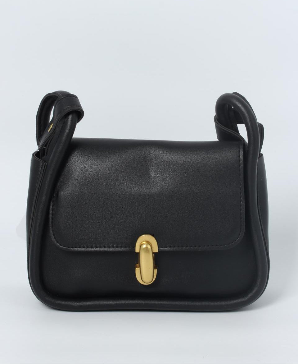 Soft-Curve Flap Shoulder Bag – Lightweight & Elegant Everyday Wear LYL070