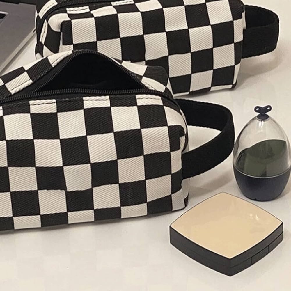 Checkered Rectangular Makeup Travel Bag - Stylish & Spacious Organizer