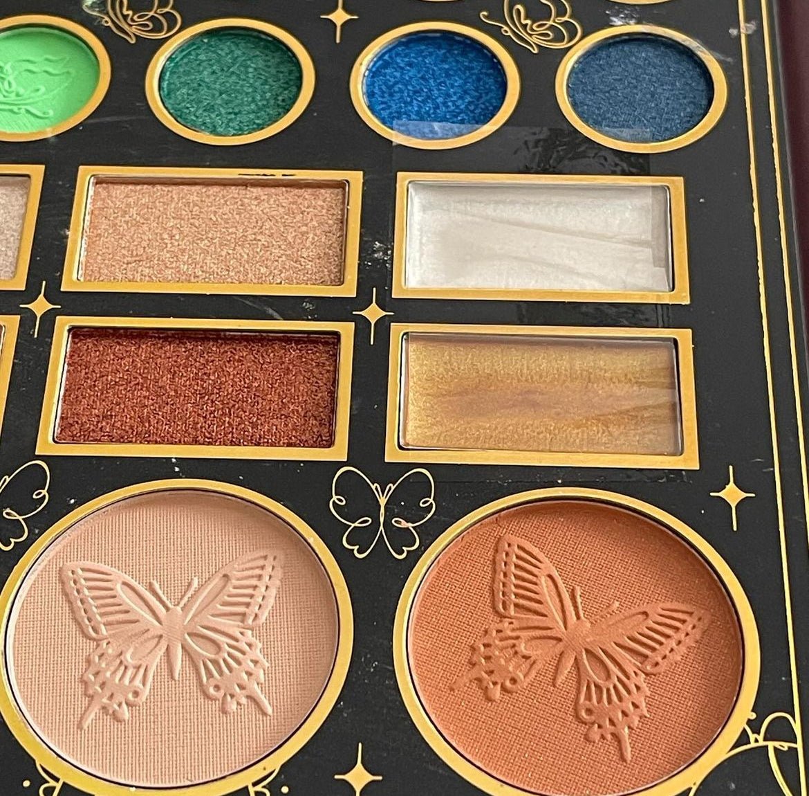 IGOODCO 58 Color Eye & Face Palette - Versatile Makeup Palette