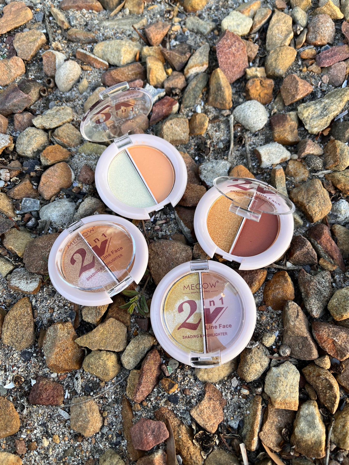 Double Beauty Dual Highlighter & Contour Powder - Define & Illuminate