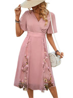 Delicate Mesh Splicing Dress with Floral Accents – Elegance in Every Detail