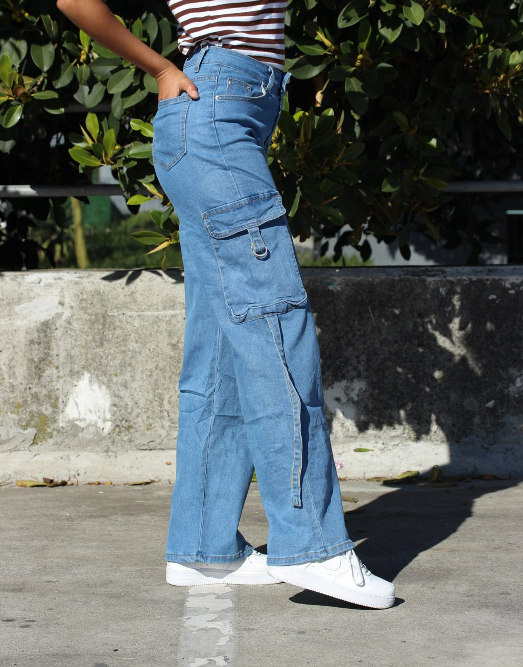 High-Waist Cargo Jeans with Side Pockets – DYQ 359