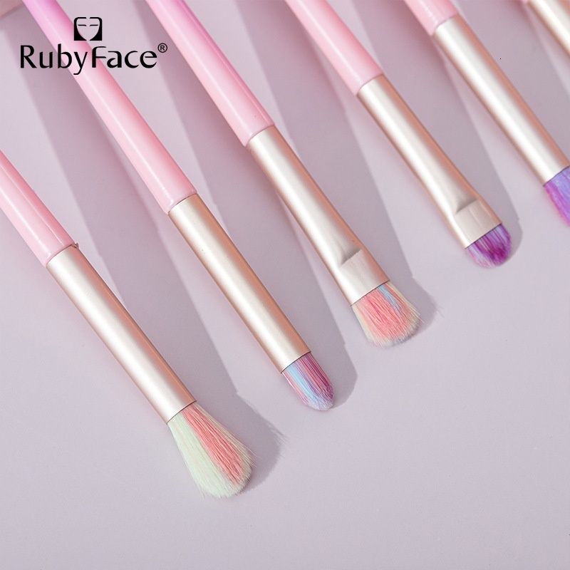 Mofeina Rainbow Makeup Brush Set – 6-Piece Pink Cosmetic Brushes Random