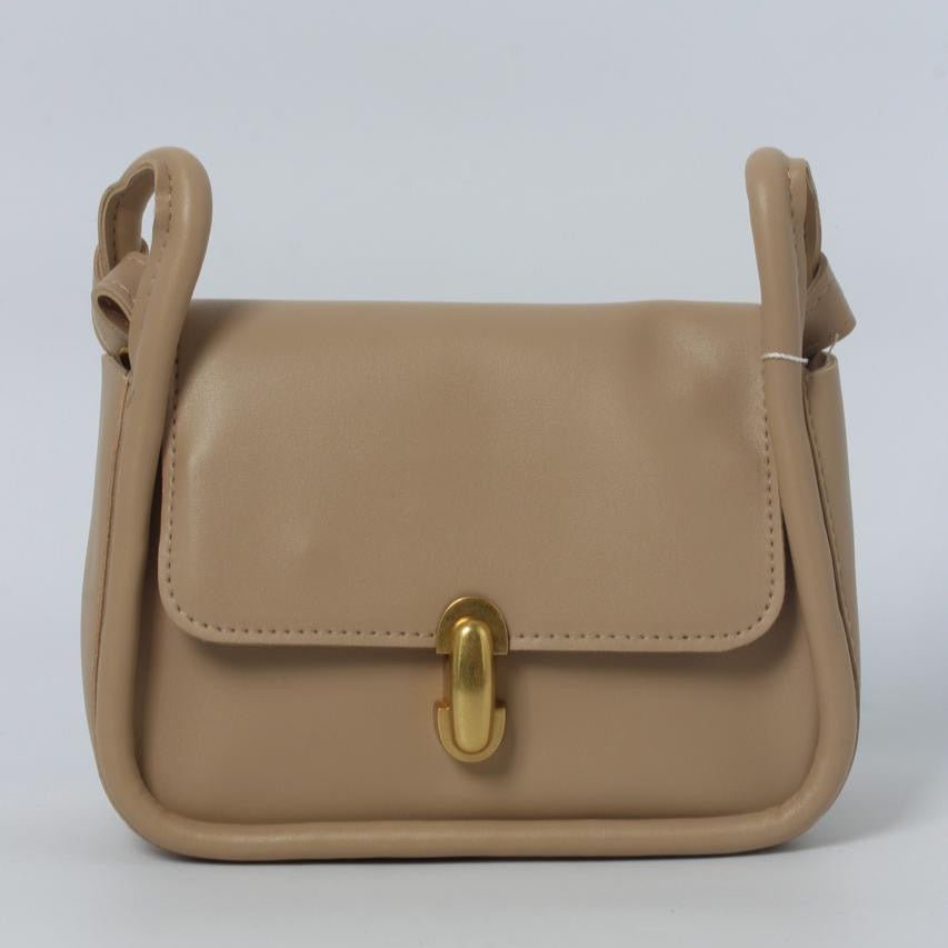 Soft-Curve Flap Shoulder Bag – Lightweight & Elegant Everyday Wear LYL070